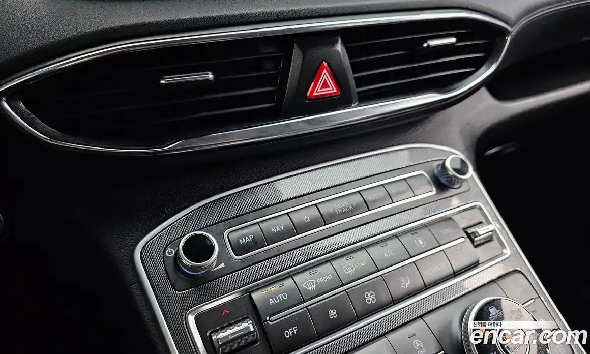Hyundai Santa Fe 2021 2.2 гидро в Москве № 1684114, фото 23
