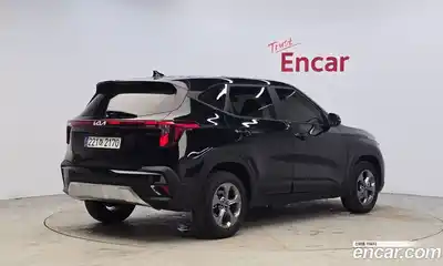 Kia Seltos 2023 2.0 гидро в Москве № 1684598, миниатюра 2