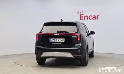 Kia Seltos 2023 2.0 гидро в Москве № 1684598, миниатюра 4