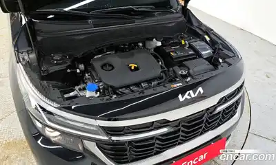 Kia Seltos 2023 2.0 гидро в Москве № 1684598, миниатюра 6