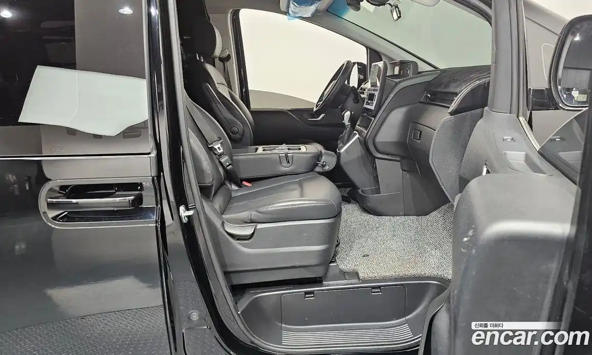 Hyundai Staria 2025 3.5 гидро в Москве № 1830328, фото 17