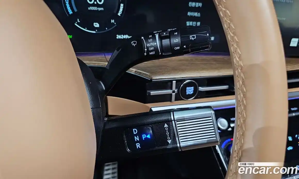 Hyundai Santa Fe 2023 1.6 гидро в Москве № 1830631, фото 12