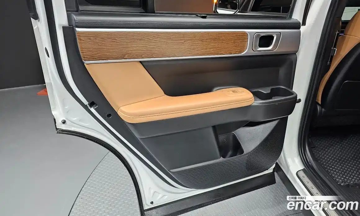Hyundai Santa Fe 2023 1.6 гидро в Москве № 1830631, фото 15