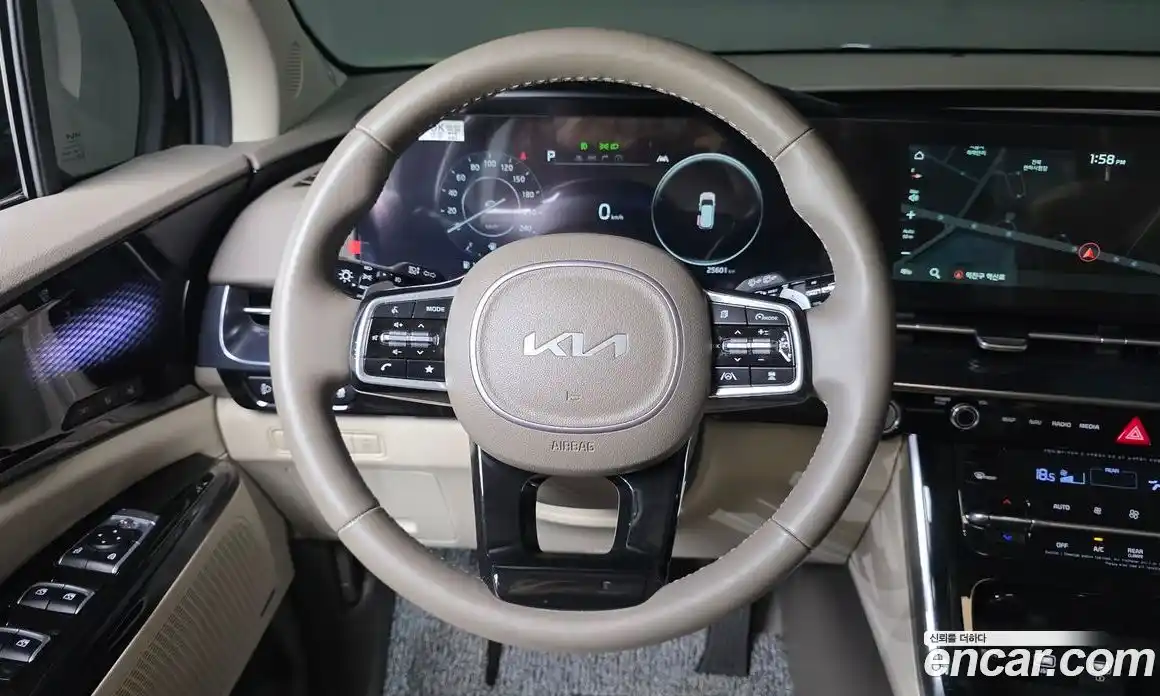Kia Canival 2023 3.5 гидро в Москве № 1831732, фото 17