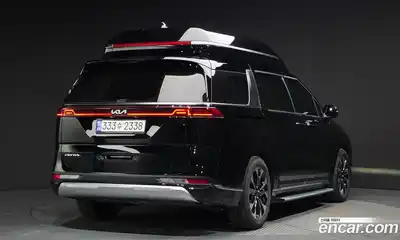 Kia Canival 2023 3.5 гидро в Москве № 1831732, миниатюра 2