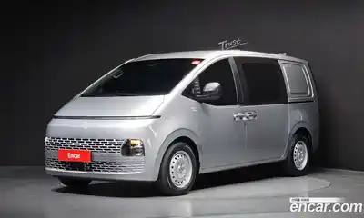 Hyundai Staria, 2024