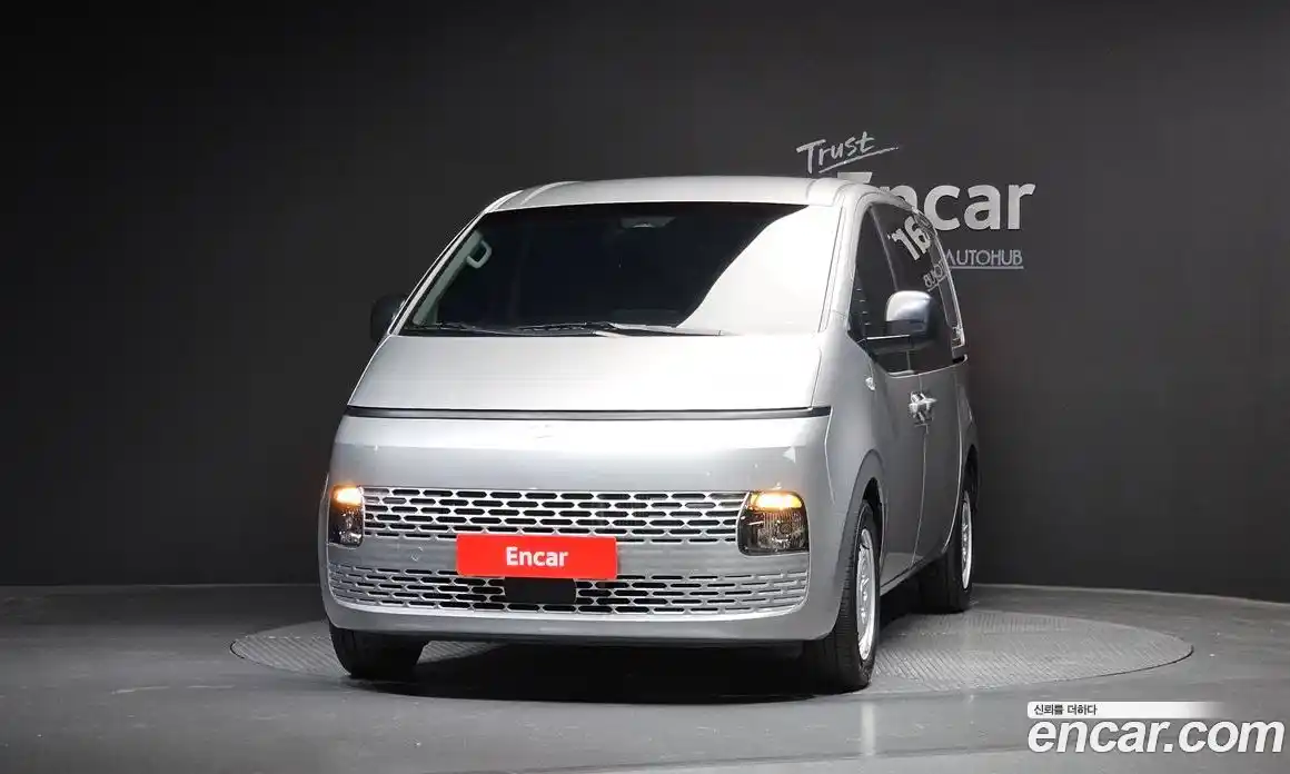 Hyundai Staria 2024 2.2 гидро в Москве № 1903553, фото 3