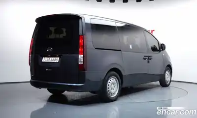 Hyundai Staria 2023 2.2 гидро в Москве № 1903733, миниатюра 2