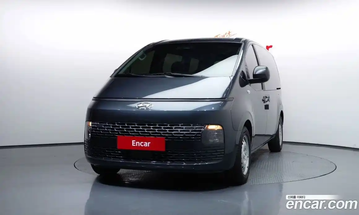 Hyundai Staria 2023 2.2 гидро в Москве № 1903733, фото 3