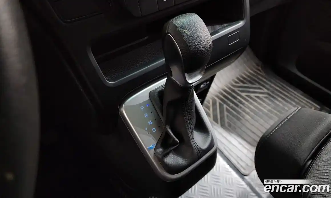 Hyundai Staria 2023 2.2 гидро в Москве № 1903733, фото 9