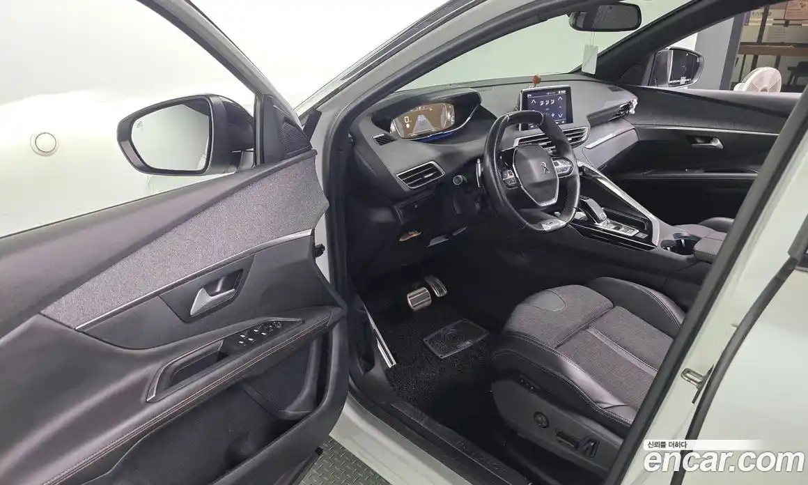 Peugeot 3008 2018 1.6 гидро в Москве, фото 13