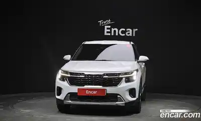 Kia Seltos 2023 1.6 гидро в Москве № 1904989, миниатюра 3