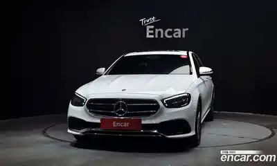 Mercedes-Benz E-Class 2023 2.0 гидро в Москве № 1905511, миниатюра 3