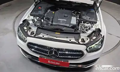 Mercedes-Benz E-Class 2023 2.0 гидро в Москве № 1905511, миниатюра 6