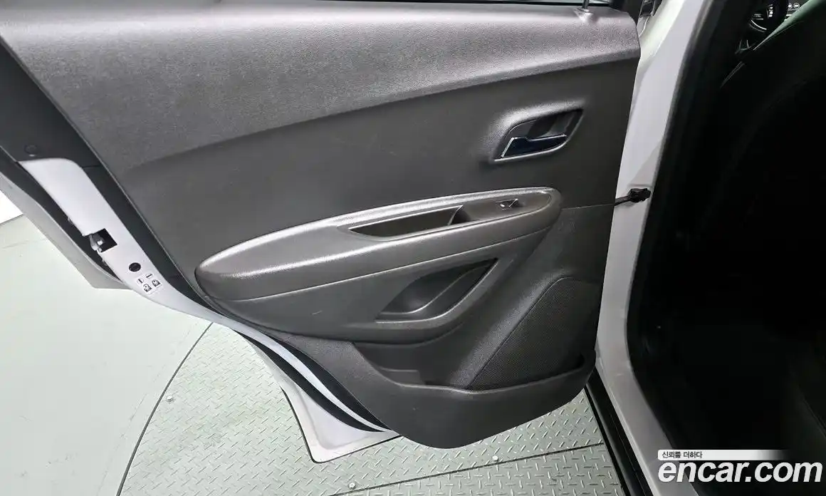 Chevrolet Trax 2019 1.4 гидро в Москве № 1907261, фото 15