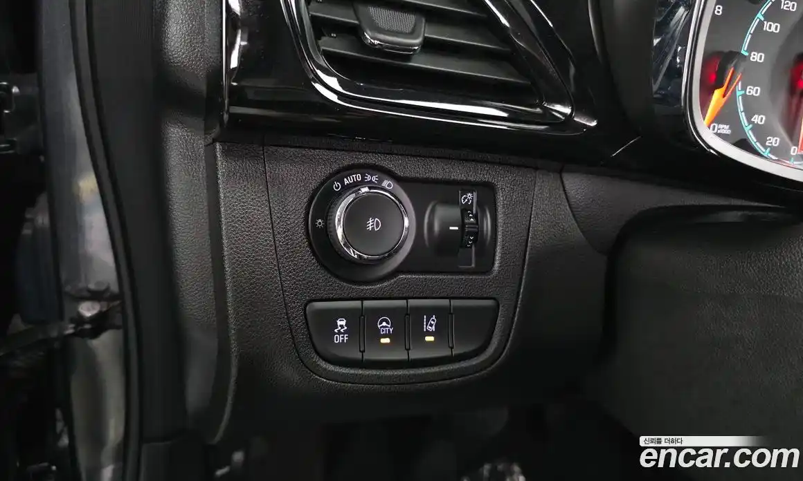 Chevrolet Spark 2016 1.0 гидро в Москве, фото 23