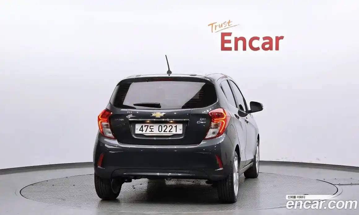 Chevrolet Spark 2016 1.0 гидро в Москве, фото 4