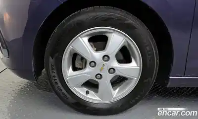 Chevrolet Spark 2015 1.0 гидро в Москве № 1907391, миниатюра 5