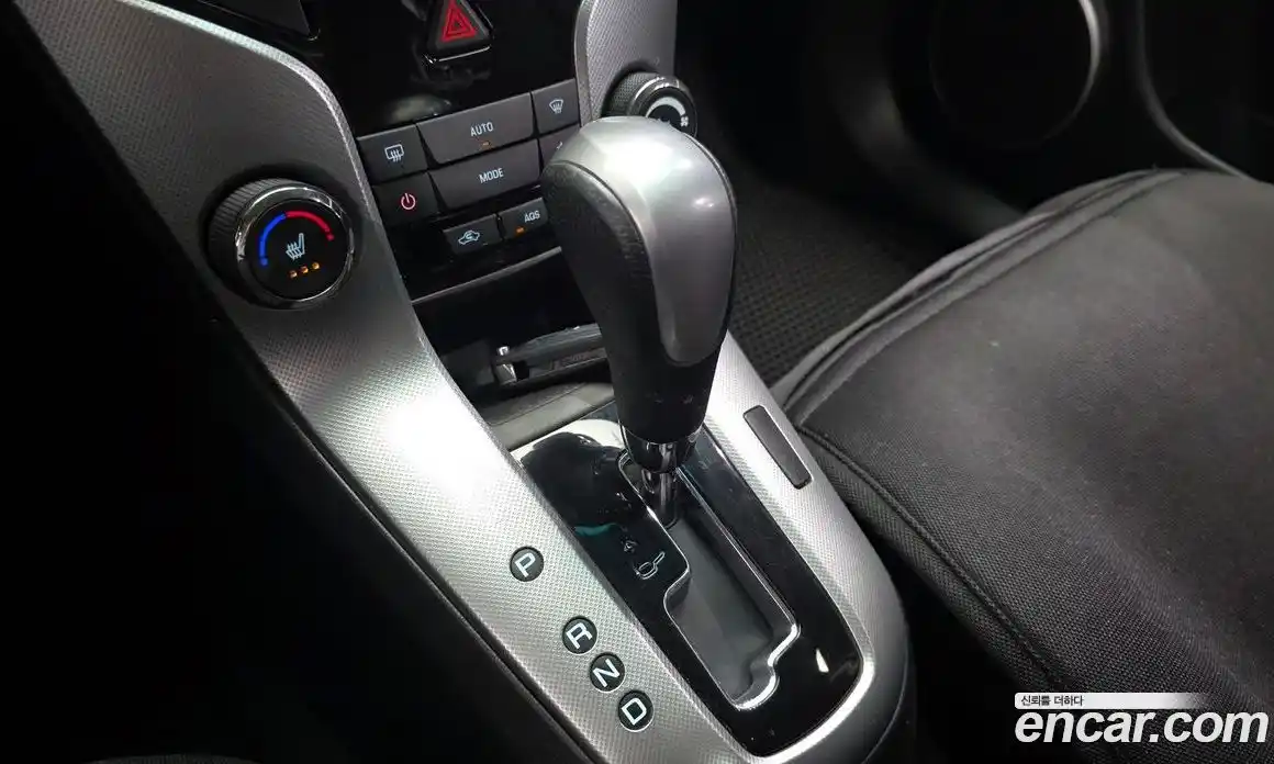 Chevrolet Cruze 2011 1.8 гидро в Москве № 1907445, фото 12