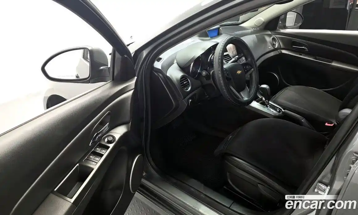Chevrolet Cruze 2011 1.8 гидро в Москве № 1907445, фото 13