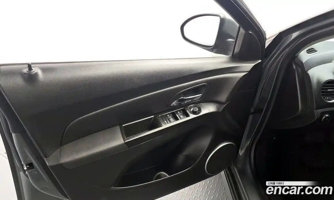 Chevrolet Cruze 2011 1.8 гидро в Москве № 1907445, фото 14
