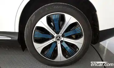 Mercedes-Benz EQC 2020 0.2 гидро в Москве № 1908490, миниатюра 7