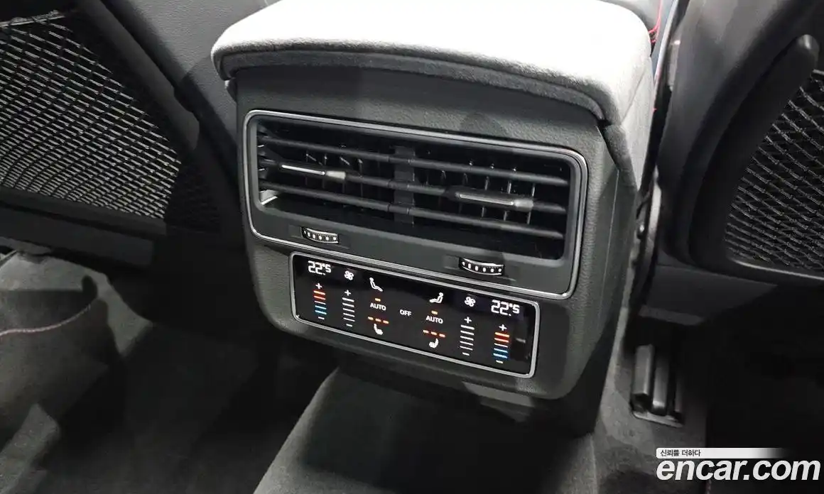 Audi RSQ8 2025 4.0 гидро в Москве № 1910497, фото 31