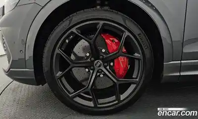 Audi RSQ8 2025 4.0 гидро в Москве № 1910497, миниатюра 5