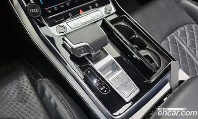 Audi Q8 2023 3.0 гидро в Москве № 1910706, миниатюра 12