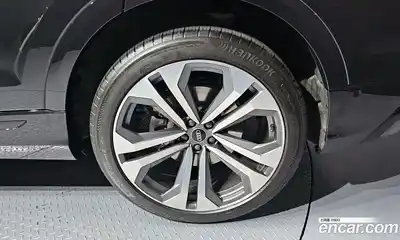 Audi Q8 2023 3.0 гидро в Москве № 1910706, миниатюра 7