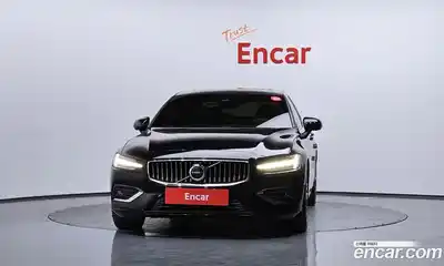 Volvo S60 2023 2.0 гидро в Москве № 1912812, миниатюра 3