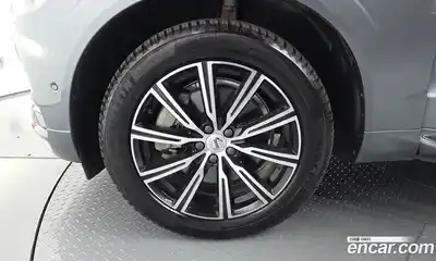 Volvo XC60 2020 2.0 гидро в Москве № 1912899, миниатюра 5