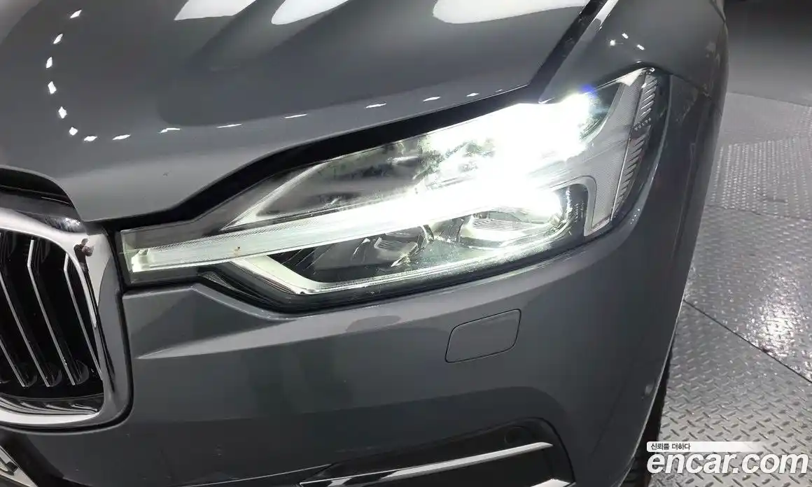 Volvo XC60 2020 2.0 гидро в Москве № 1912899, фото 8