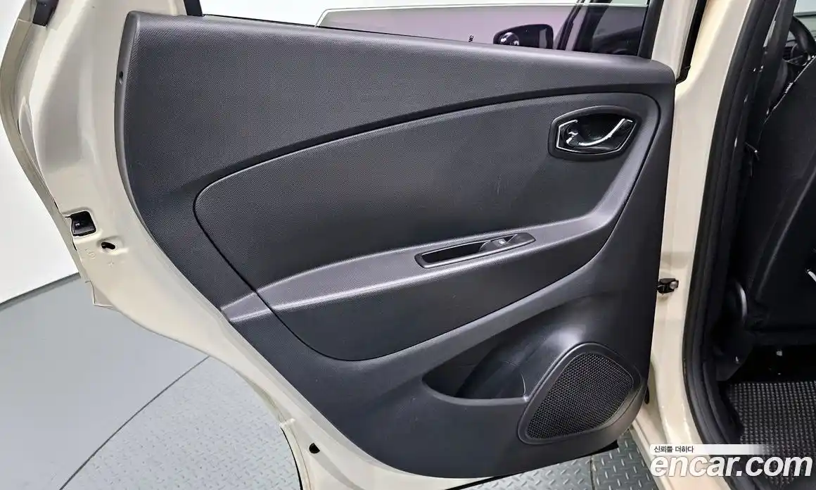 Renault QM3 2015 1.5 гидро в Москве № 1912994, фото 15