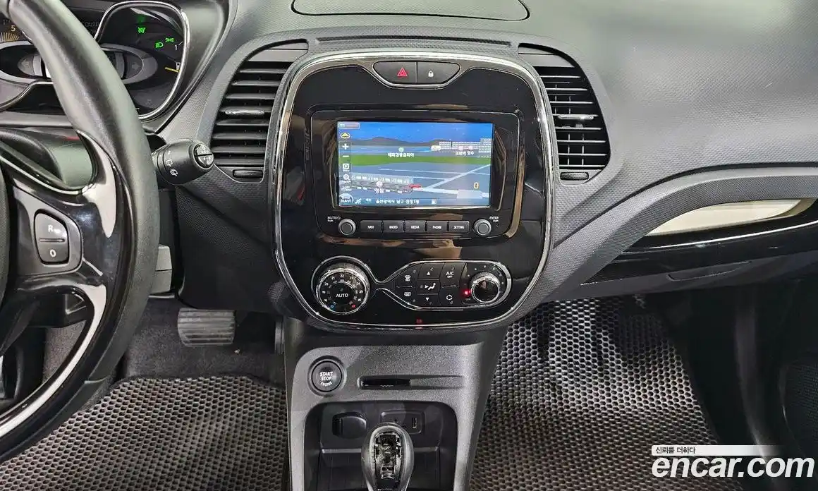 Renault QM3 2015 1.5 гидро в Москве № 1912994, фото 20