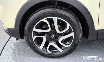 Renault QM3 2015 1.5 гидро в Москве № 1912994, миниатюра 5