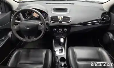 Renault SM3 2015 1.6 гидро в Москве № 1913584, миниатюра 7