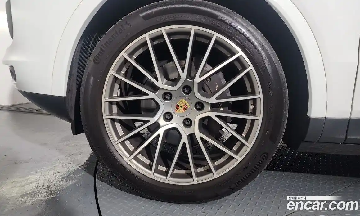 Porsche Cayenne 2023 3.0 гидро в Москве № 1914060, фото 4