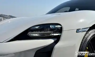 Porsche Taycan 2023 0.1 гидро в Москве № 1914448, миниатюра 5