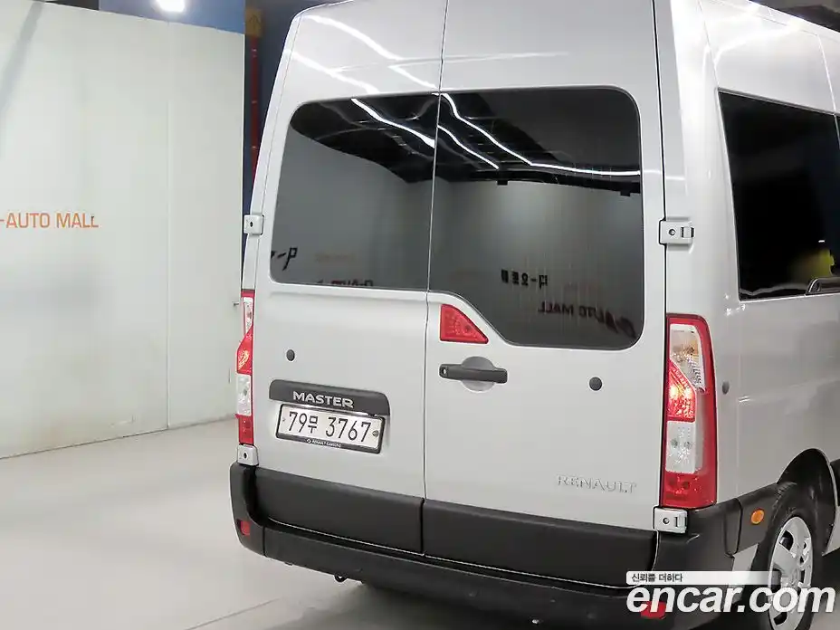 Renault Master 2020 2.3 механика в Москве № 1914689, фото 20