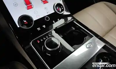 Land Rover Range-Rover Velar 2018 3.0 гидро в Москве № 1914748, миниатюра 12