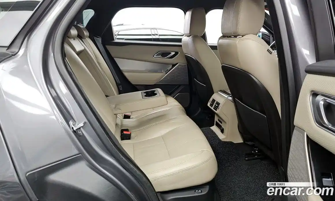 Land Rover Range-Rover Velar 2018 3.0 гидро в Москве № 1914748, фото 18