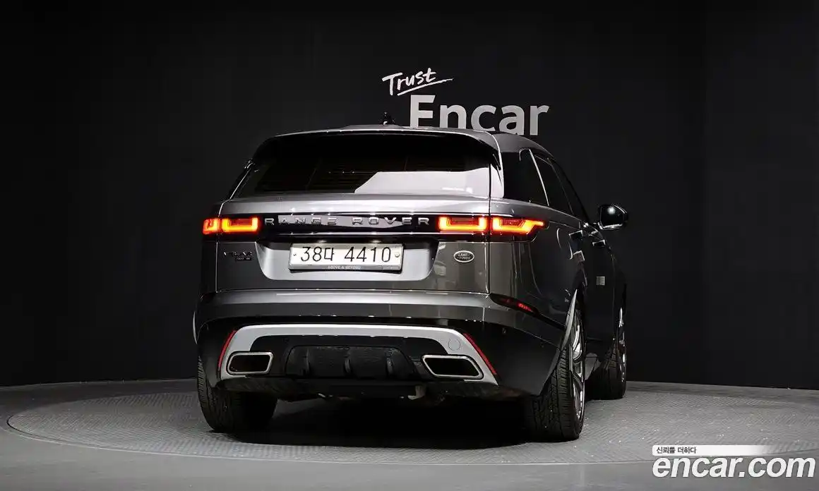 Land Rover Range-Rover Velar 2018 3.0 гидро в Москве № 1914748, фото 4
