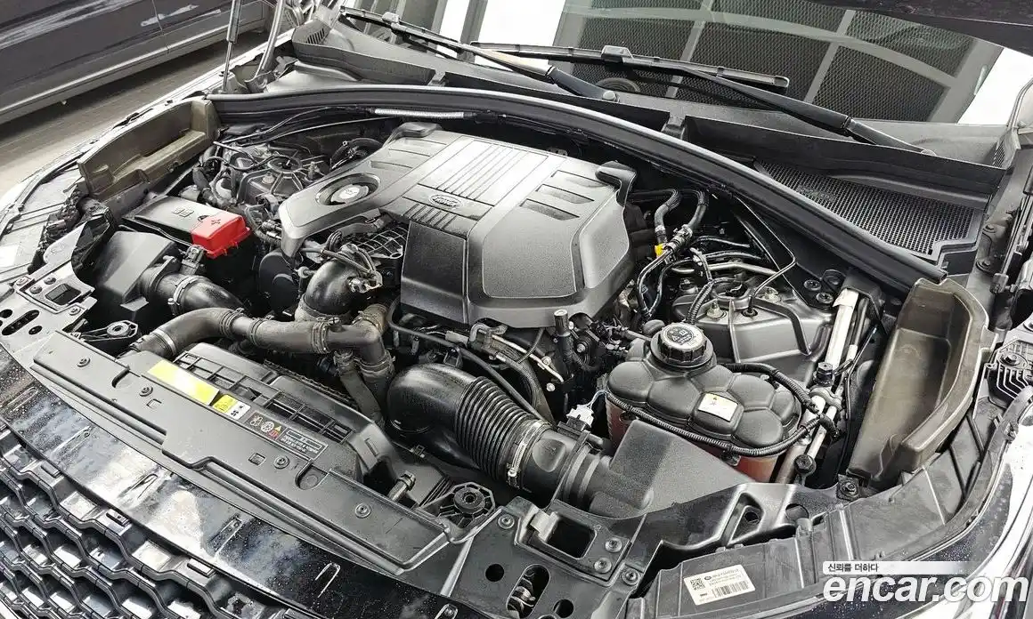 Land Rover Range-Rover Velar 2018 3.0 гидро в Москве № 1914748, фото 6