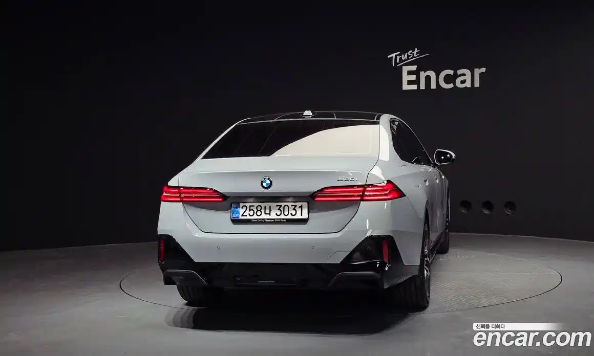 BMW 5-Series 2025 2.0 гидро в Москве № 1915844, фото 4