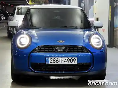 Mini Cooper 2025 2.0 гидро в Москве № 1916483, миниатюра 2