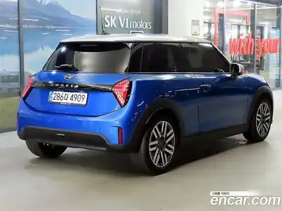 Mini Cooper 2025 2.0 гидро в Москве № 1916483, миниатюра 4