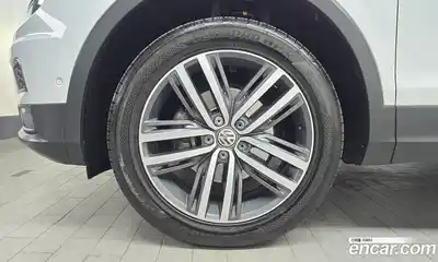 Volkswagen Tiguan 2020 2.0 гидро в Москве № 1917637, миниатюра 5