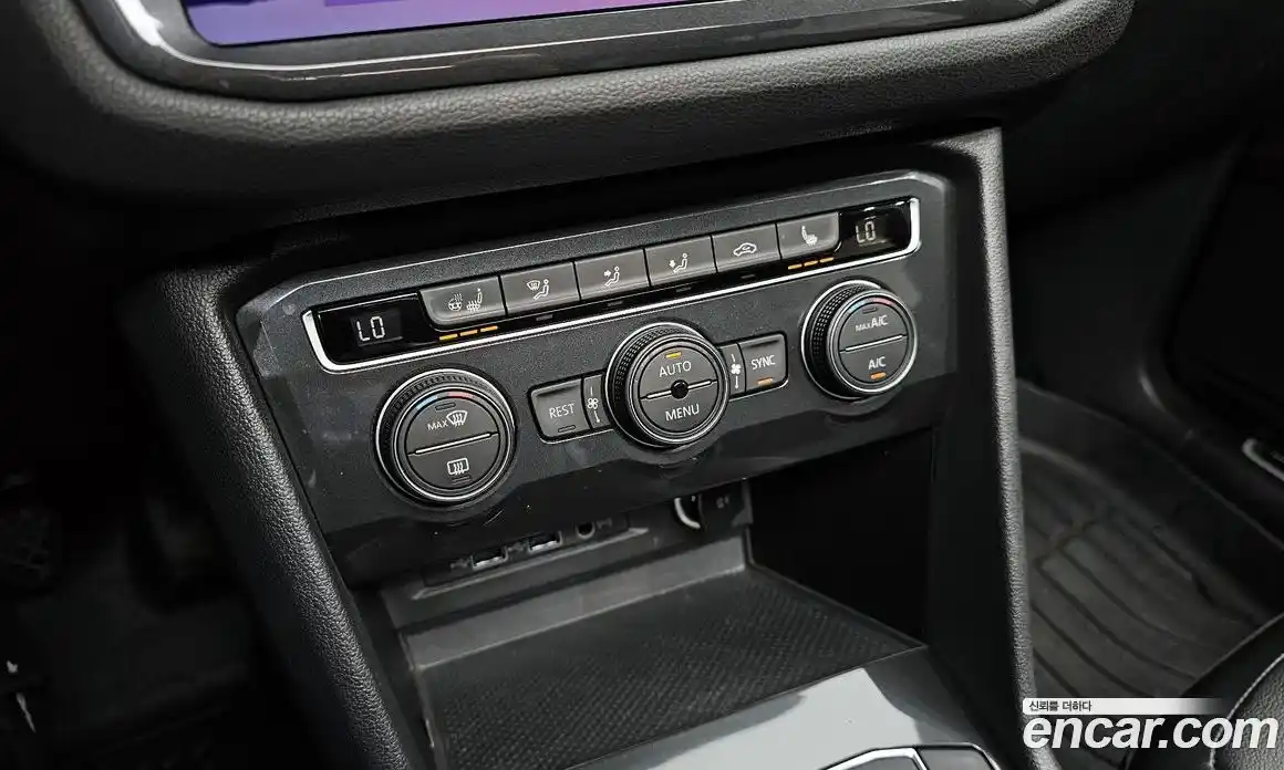 Volkswagen Tiguan 2018 2.0 гидро в Москве № 1917951, фото 17