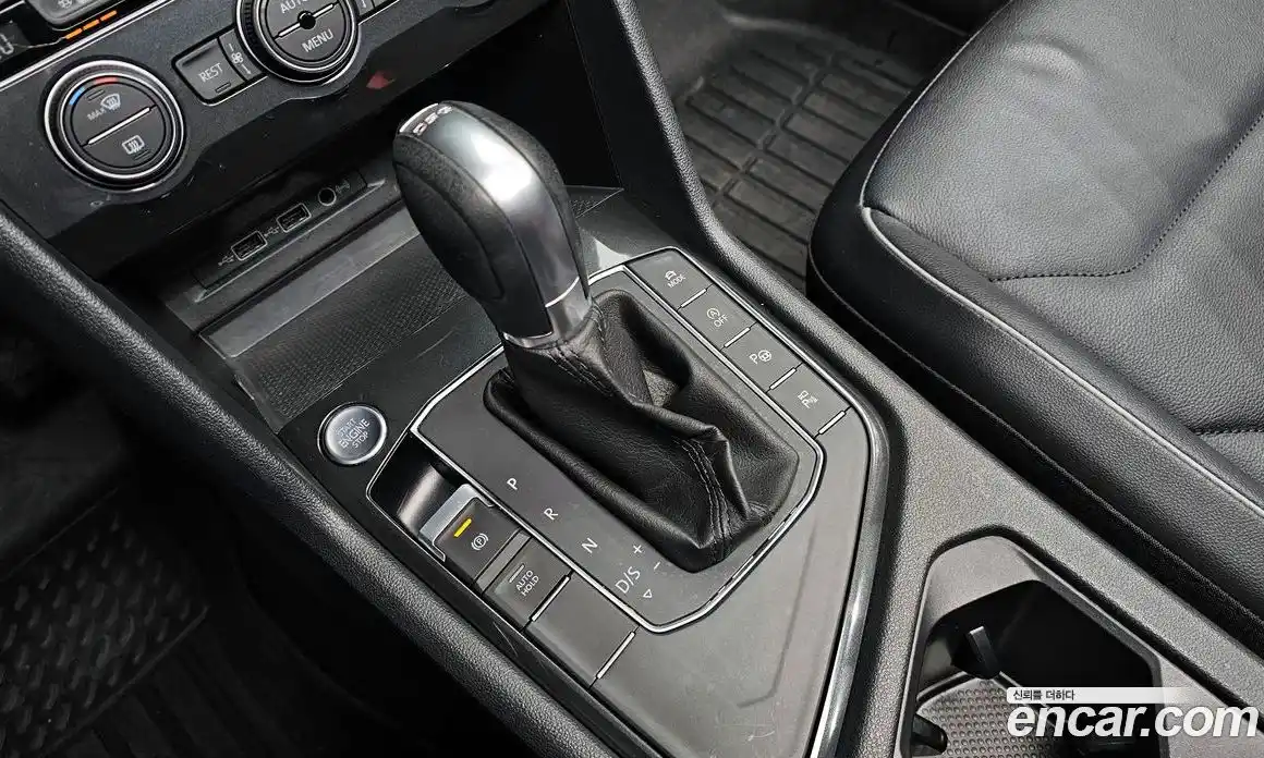 Volkswagen Tiguan 2018 2.0 гидро в Москве № 1917951, фото 9